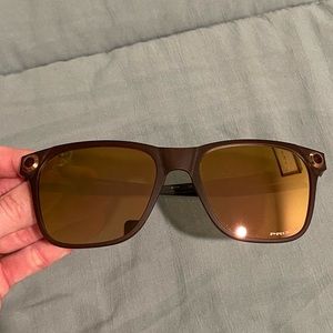 Women’s Oakley Prizm Sunglasses